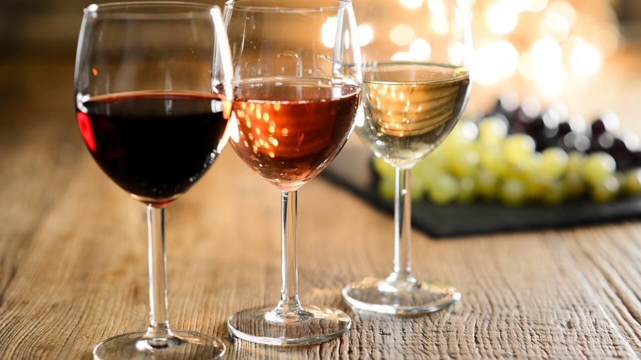Rượu là một hỗn hợp giữa nước và Ethanol