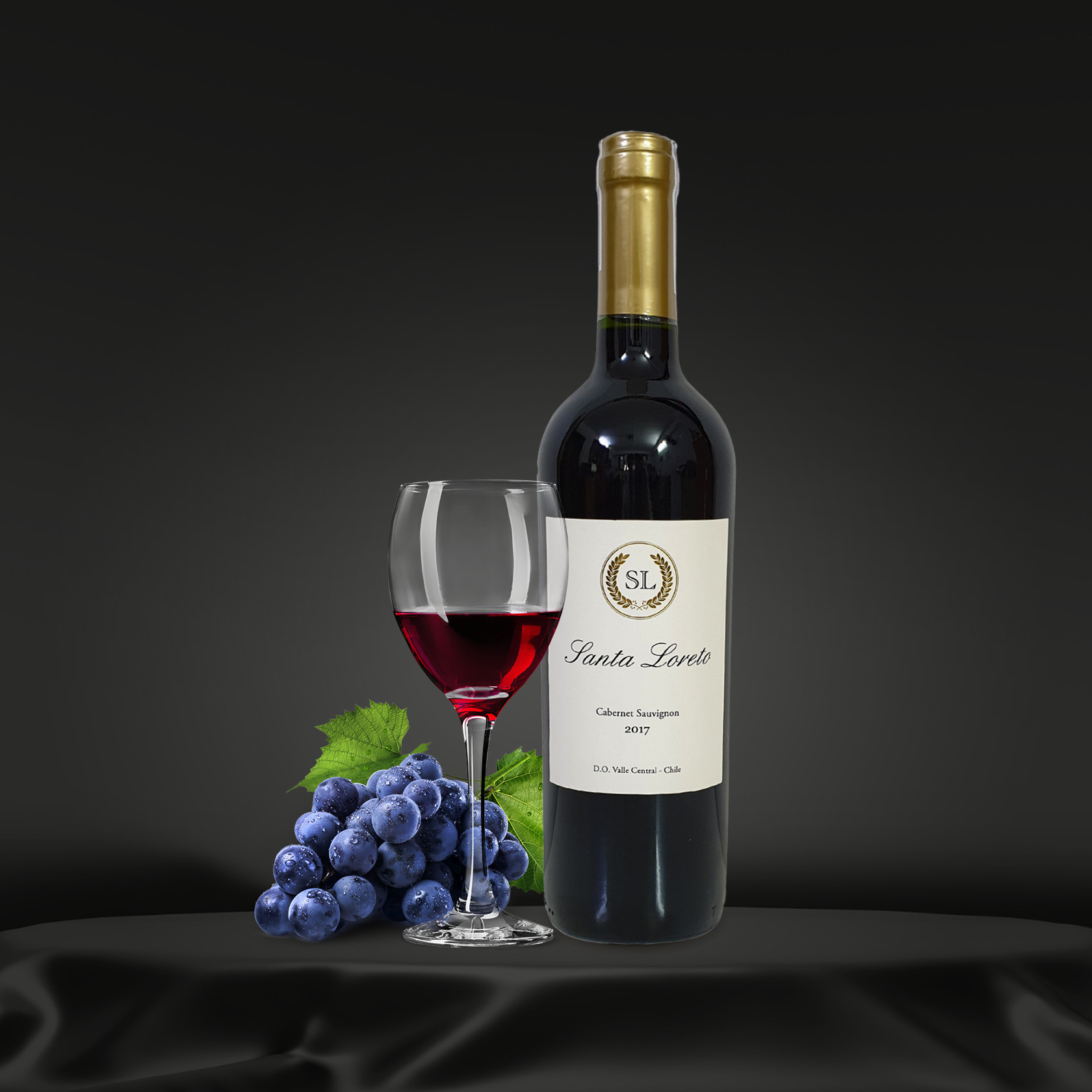 Chai vang Santa Loreto làm từ giống nho Merlot