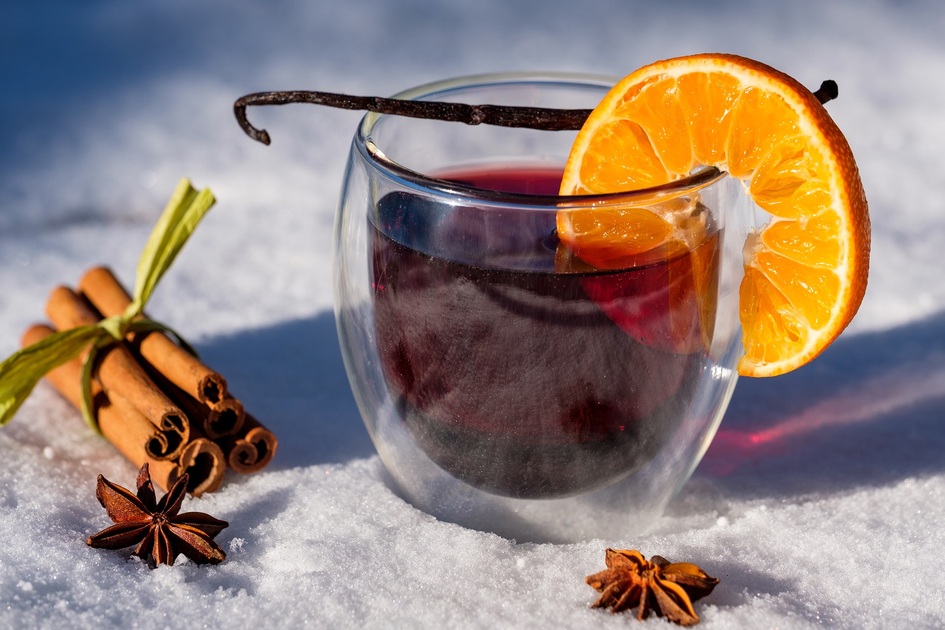 Cách làm rượu vang nóng Gluhwein đặc biệt cho đêm Giáng Sinh