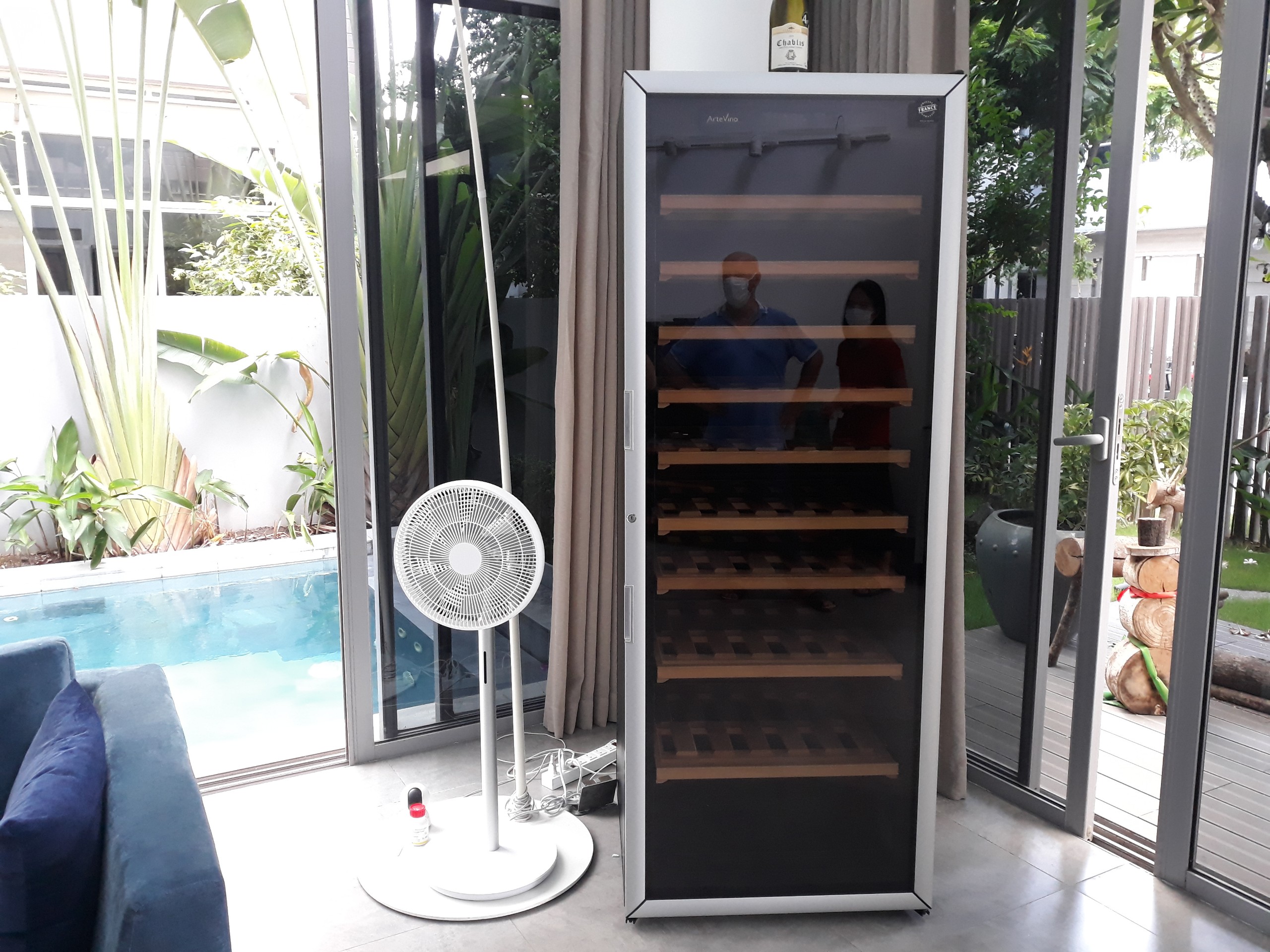 Tủ rượu Electrolux có thiết kế hiện đại